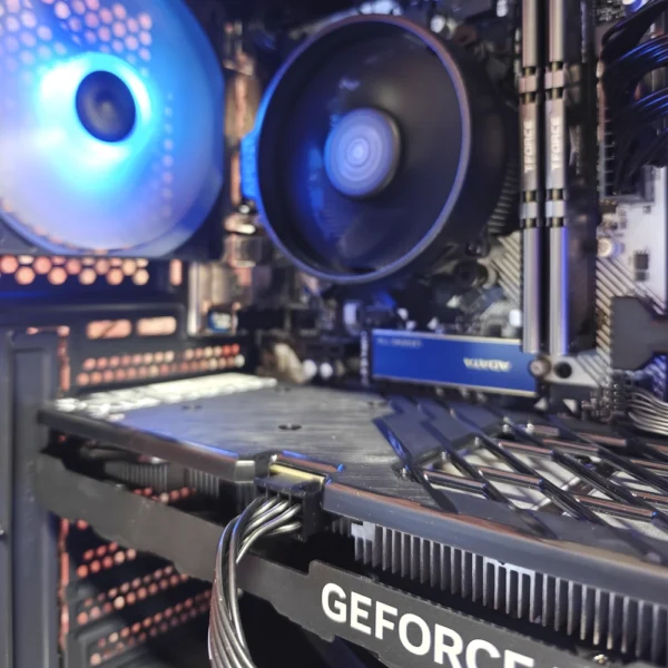 JD GAMING BASIC- PC NEGRO AMD RYZEN 5 5500 / 32GB / 1TB / RTX 4060 - Imagen 3