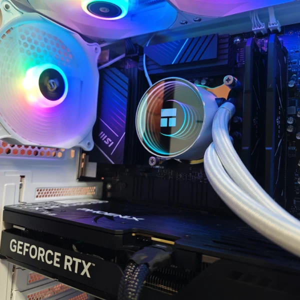 JD GAMING PRO - PC BLANCO CORE ULTRA 7 265KF / 32GB DDR5 / 1TB / RTX 5070TI - Imagen 2