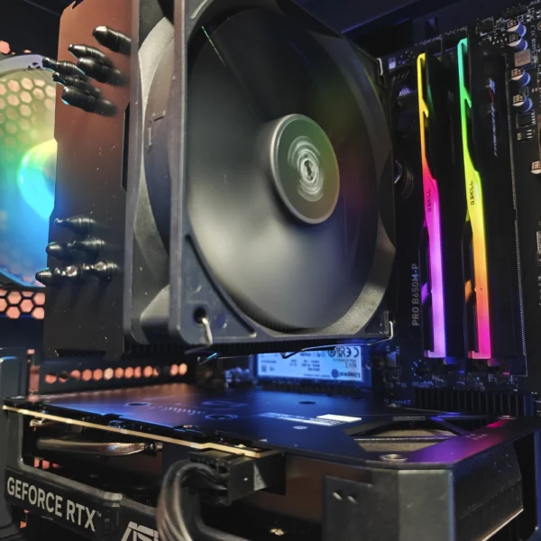 JD GAMING PRO - PC NEGRO RYZEN 5 7600 / 32GB DDR5 / 1TB / RTX 5060TI 16GB - Imagen 3