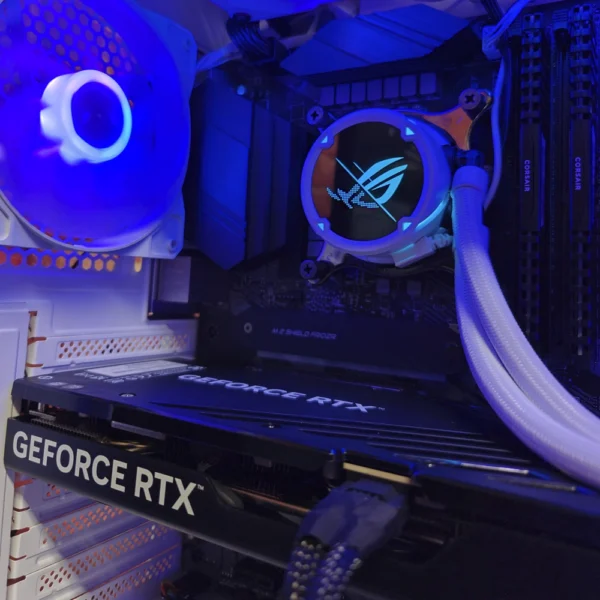 JD GAMING OUTLET - PC BLANCO INTEL I9-10900K / 32GB / 1TB / RTX 5070 - Imagen 3